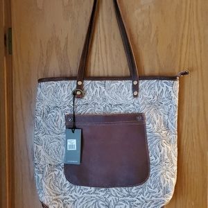 Myra tote